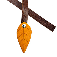 Charger l'image dans la galerie, Signet <em>Feuille d'automne</em>