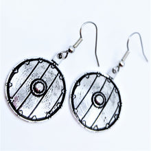 Charger l'image dans la galerie, Boucles d’oreilles <em>Viking War Shield</em>