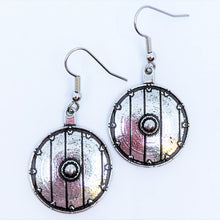 Charger l'image dans la galerie, Boucles d’oreilles <em>Viking War Shield</em>