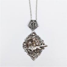 Charger l'image dans la galerie, Collier <em>Forest Fox</em>