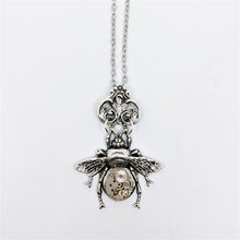 Load image into Gallery viewer, Garden Bee Necklace
