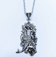 Charger l'image dans la galerie, Collier <em>Gift from a Sailor</em>