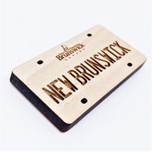 Charger l'image dans la galerie, Aimant plaque d'immatriculation du Nouveau-Brunswick