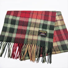 Charger l&#39;image dans la galerie, Écharpe en laine d&#39;agneau tartan &lt;em&gt;Autumn Buchanan&lt;/em&gt;
