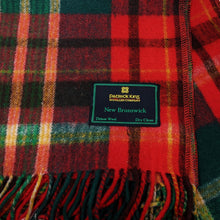 Charger l&#39;image dans la galerie, Couverture en laine tartan du Nouveau-Brunswick
