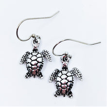 Charger l&#39;image dans la galerie, Boucles d’oreilles &lt;em&gt;Tortue&lt;/em&gt;
