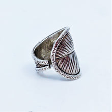 Load image into Gallery viewer, Feather Adjustable Ring
